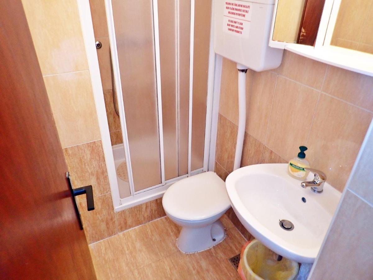 Apartmani Ivica & Boja Starigrad Paklenica Exterior foto